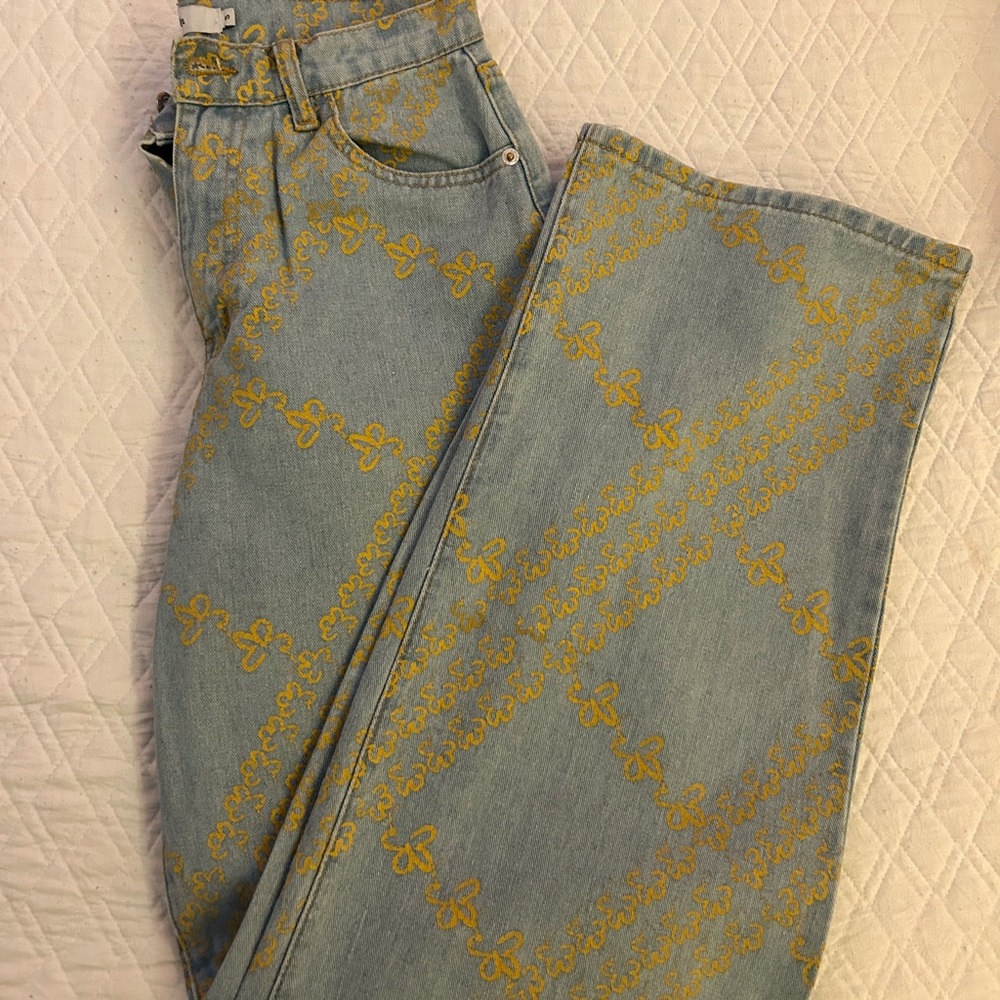 Adika baggy jeans with gold chains